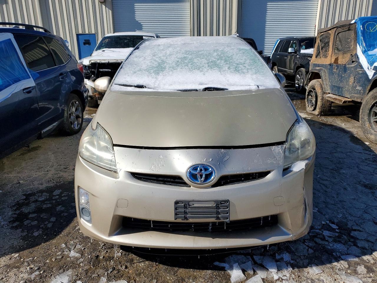 2010 TOYOTA PRIUS photo 5