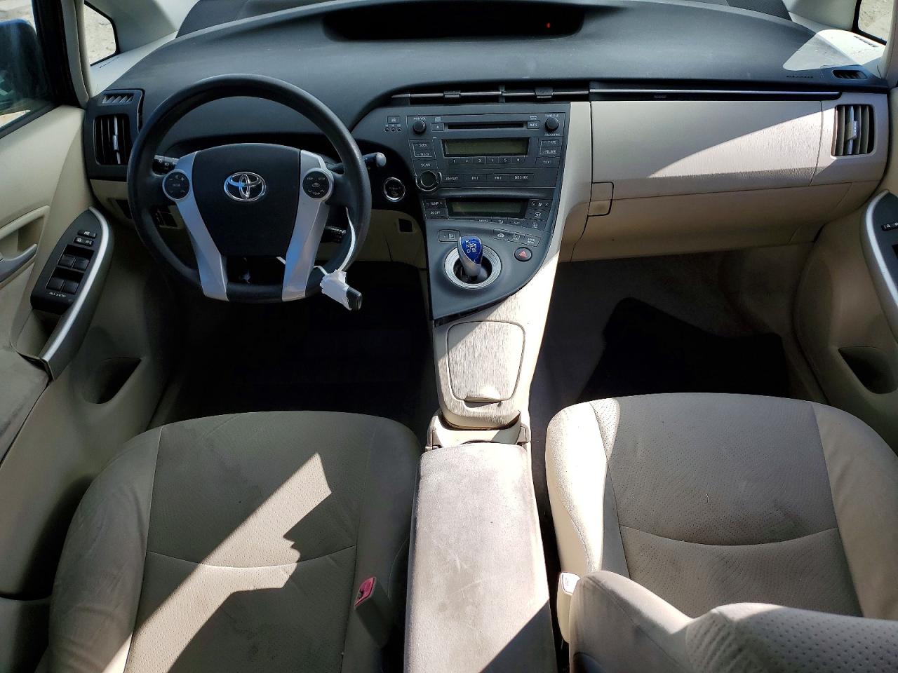 2010 TOYOTA PRIUS photo 8
