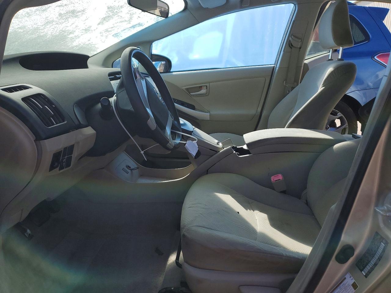 2010 TOYOTA PRIUS photo 7