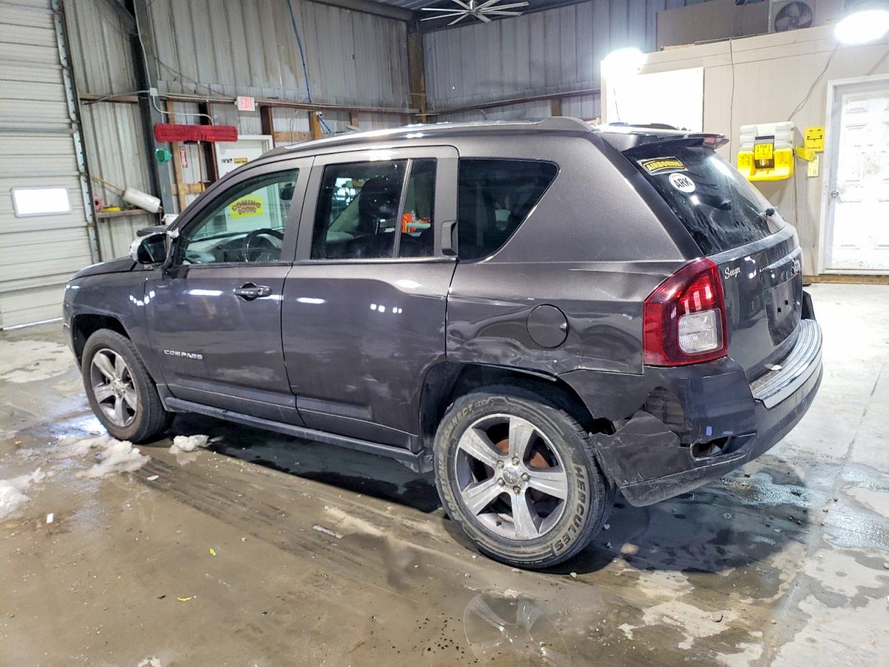 2016 JEEP COMPASS LATITUDE photo 4