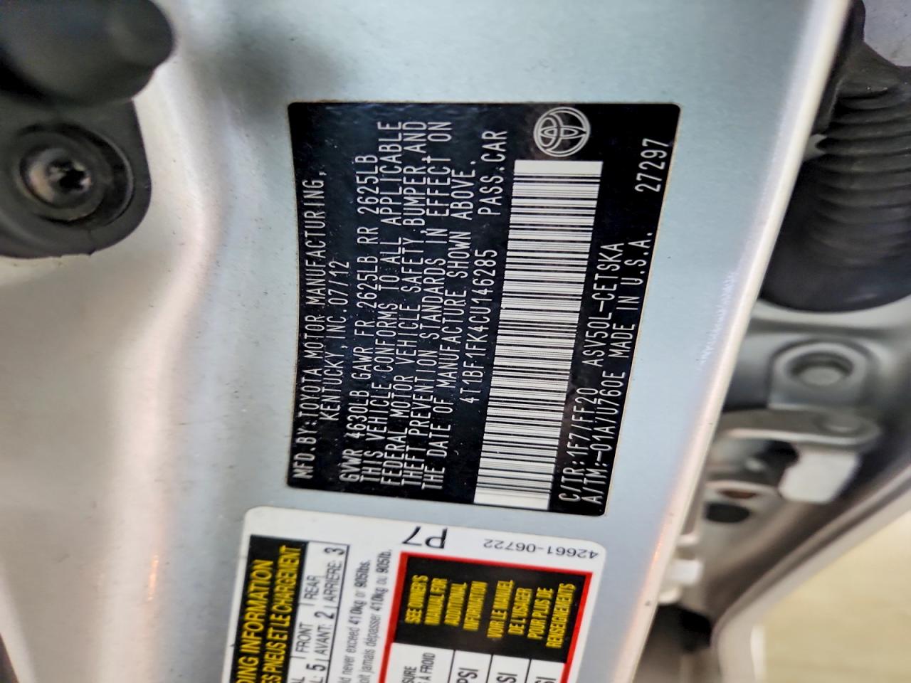 2012 TOYOTA CAMRY SE photo 23