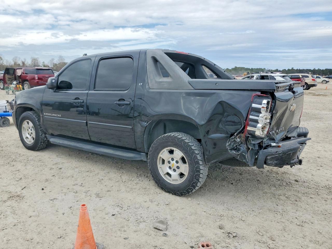 2008 CHEVROLET AVALANCHE C1500 photo 2