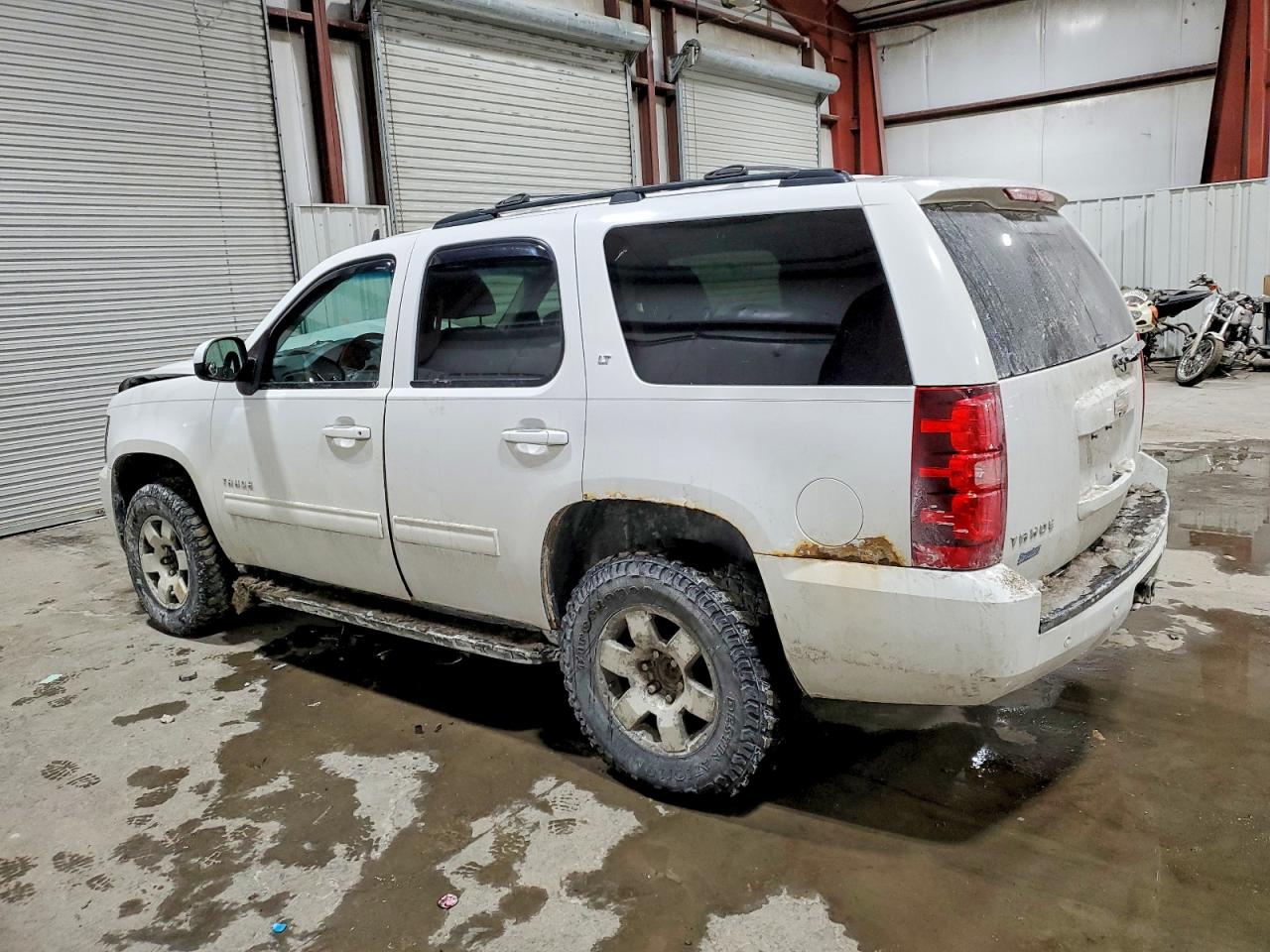 2011 CHEVROLET TAHOE K1500 LT photo 2