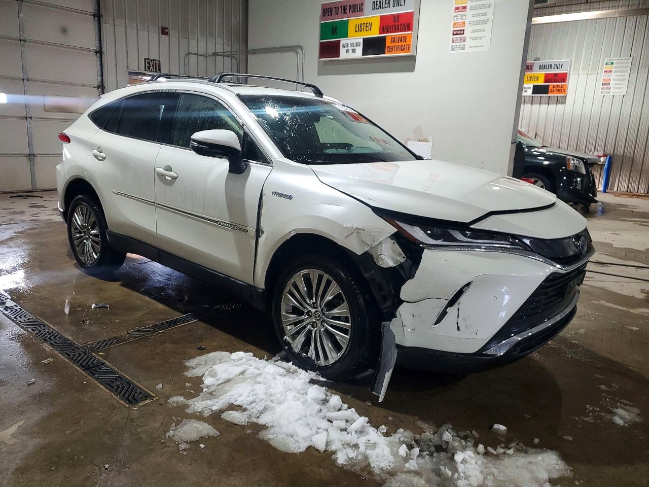 2021 TOYOTA VENZA LIMITED photo 10