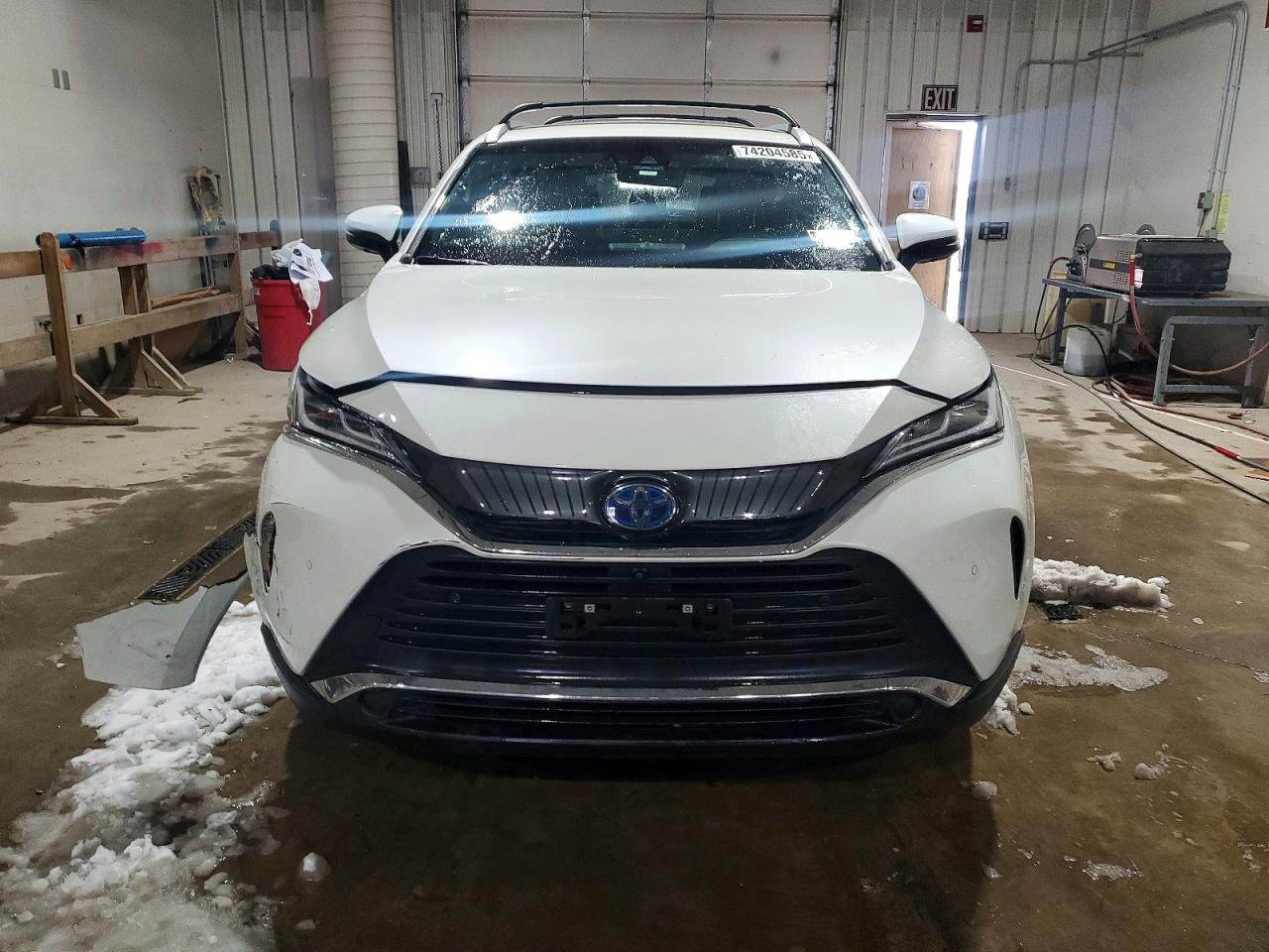 2021 TOYOTA VENZA LIMITED photo 13