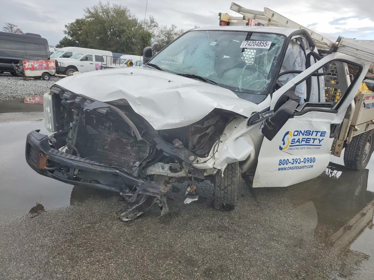 2015 FORD F250 photo 19