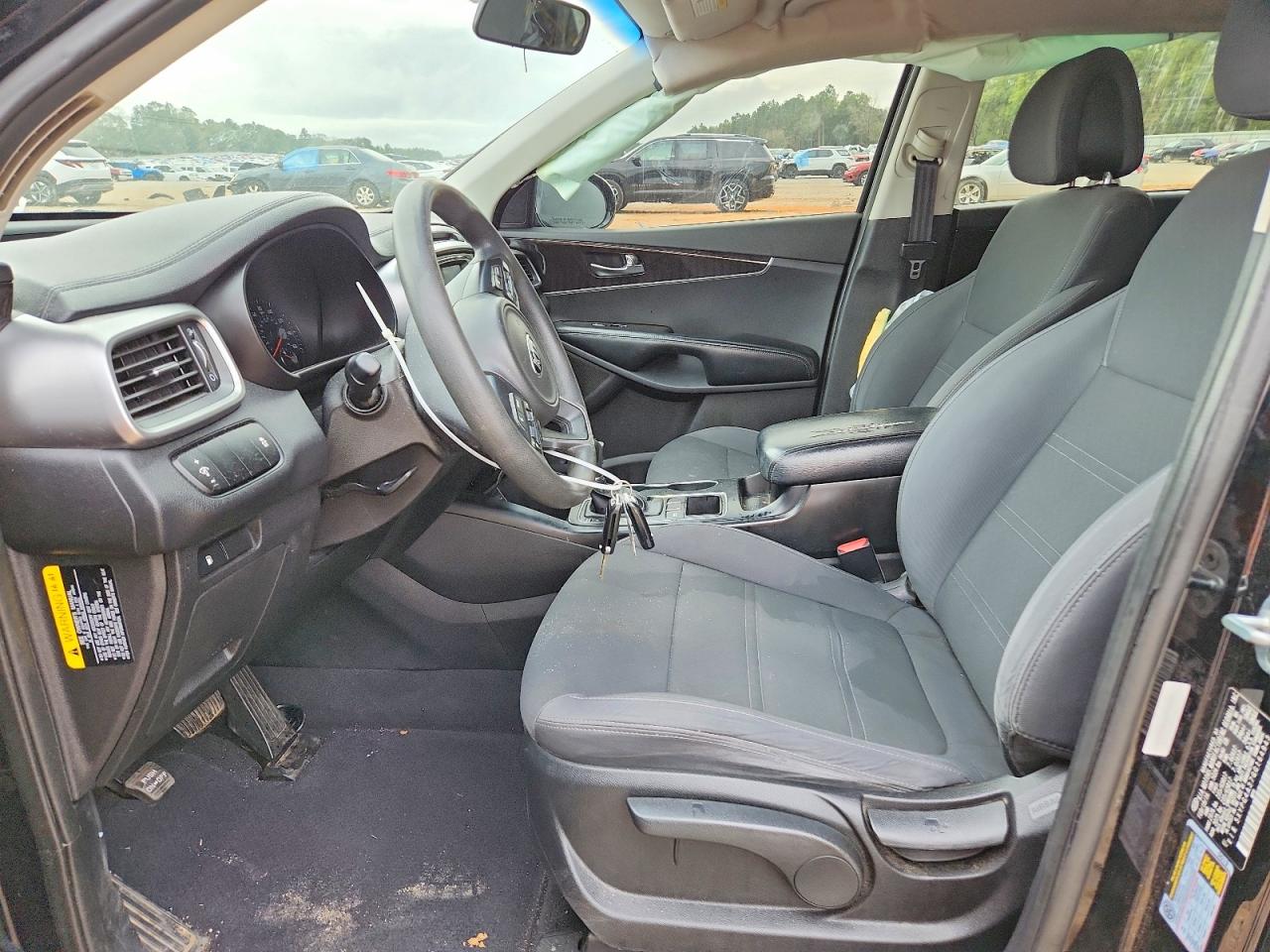 2016 KIA SORENTO LX photo 7