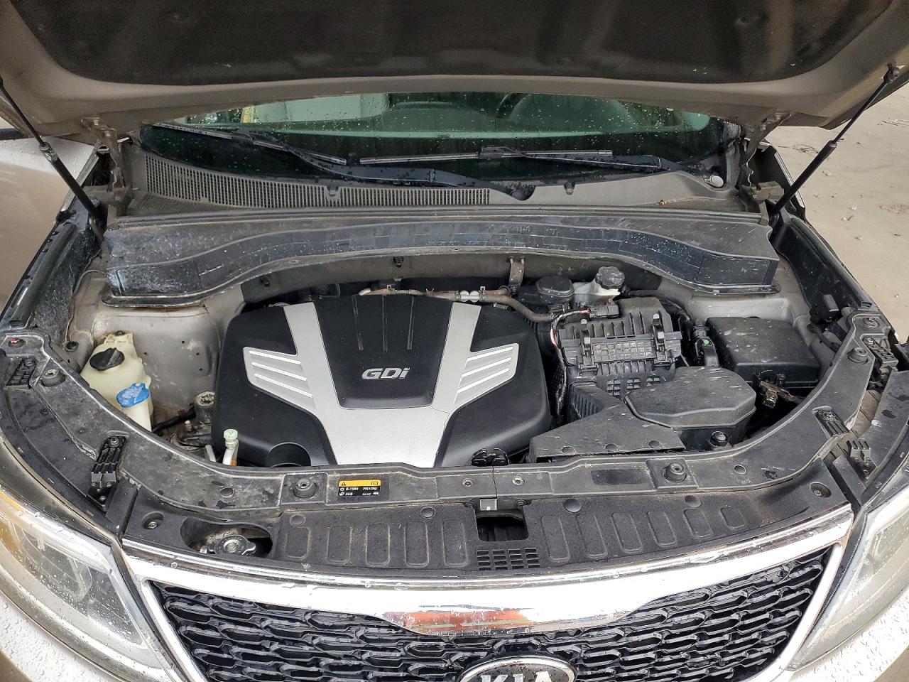 2014 KIA SORENTO LX photo 12