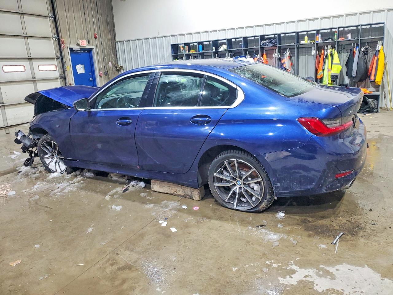 2020 BMW 330XI photo 3