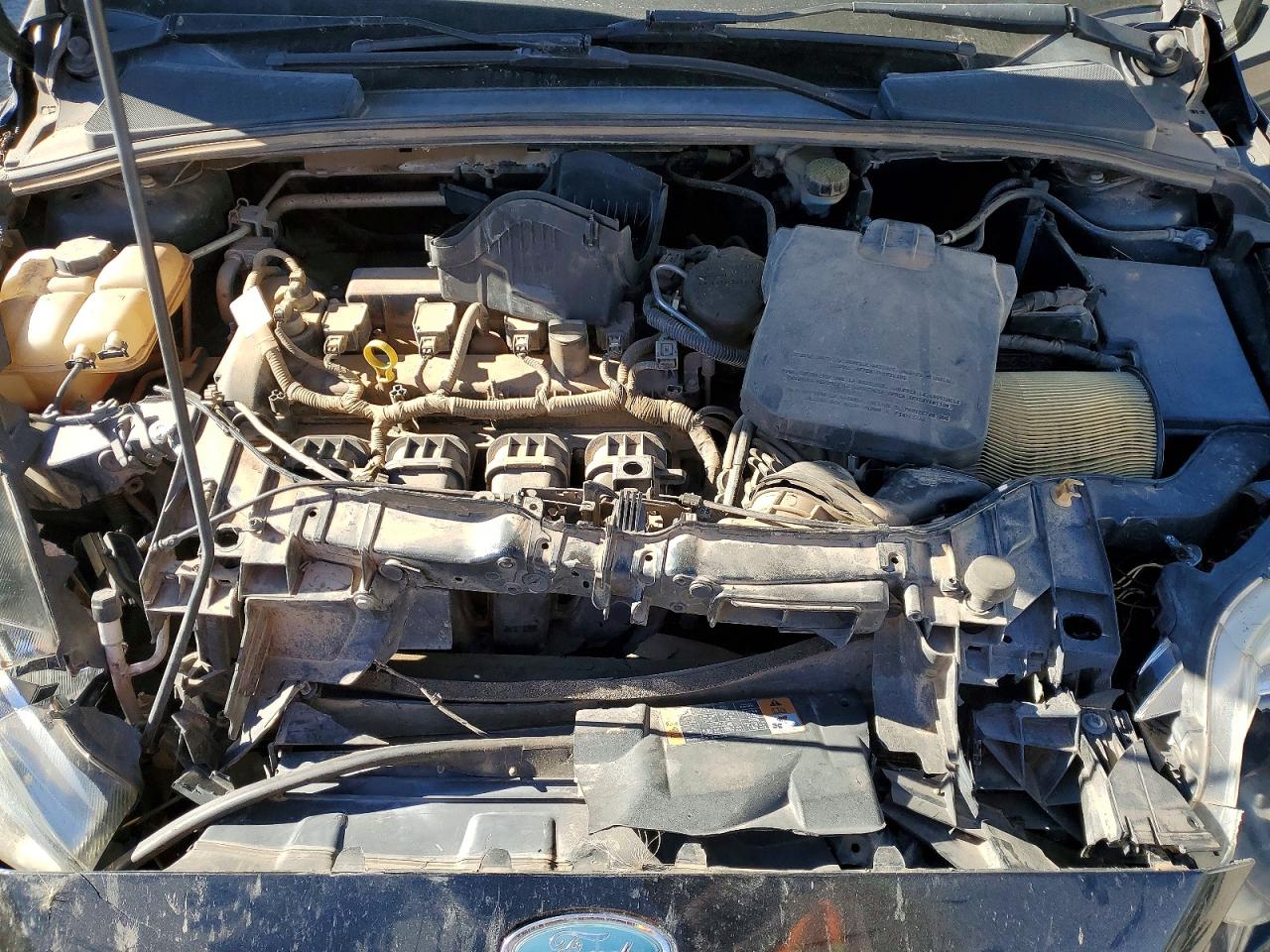2015 FORD FOCUS SE photo 11
