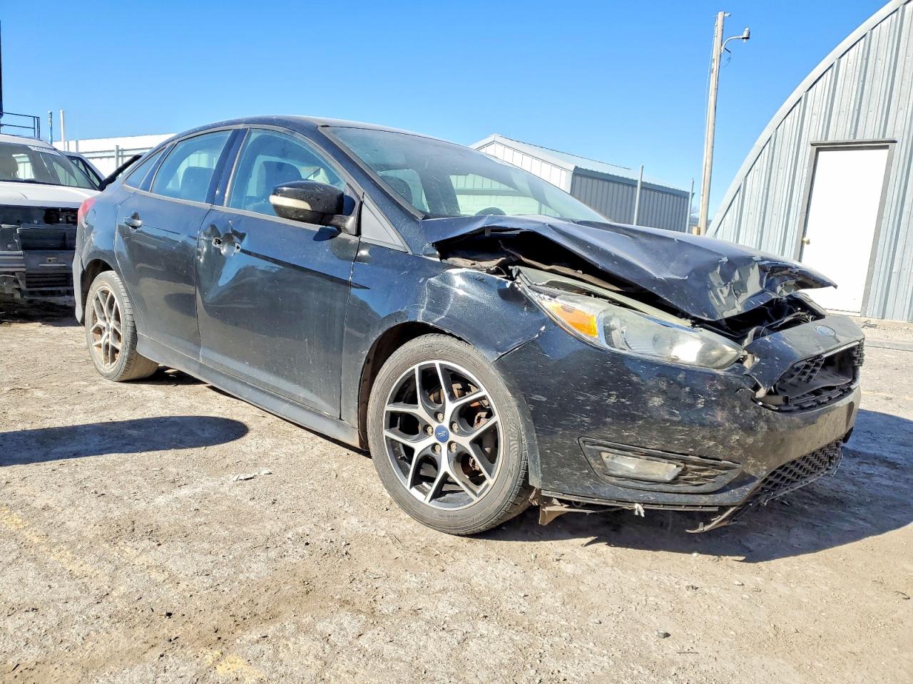 2015 FORD FOCUS SE photo 4