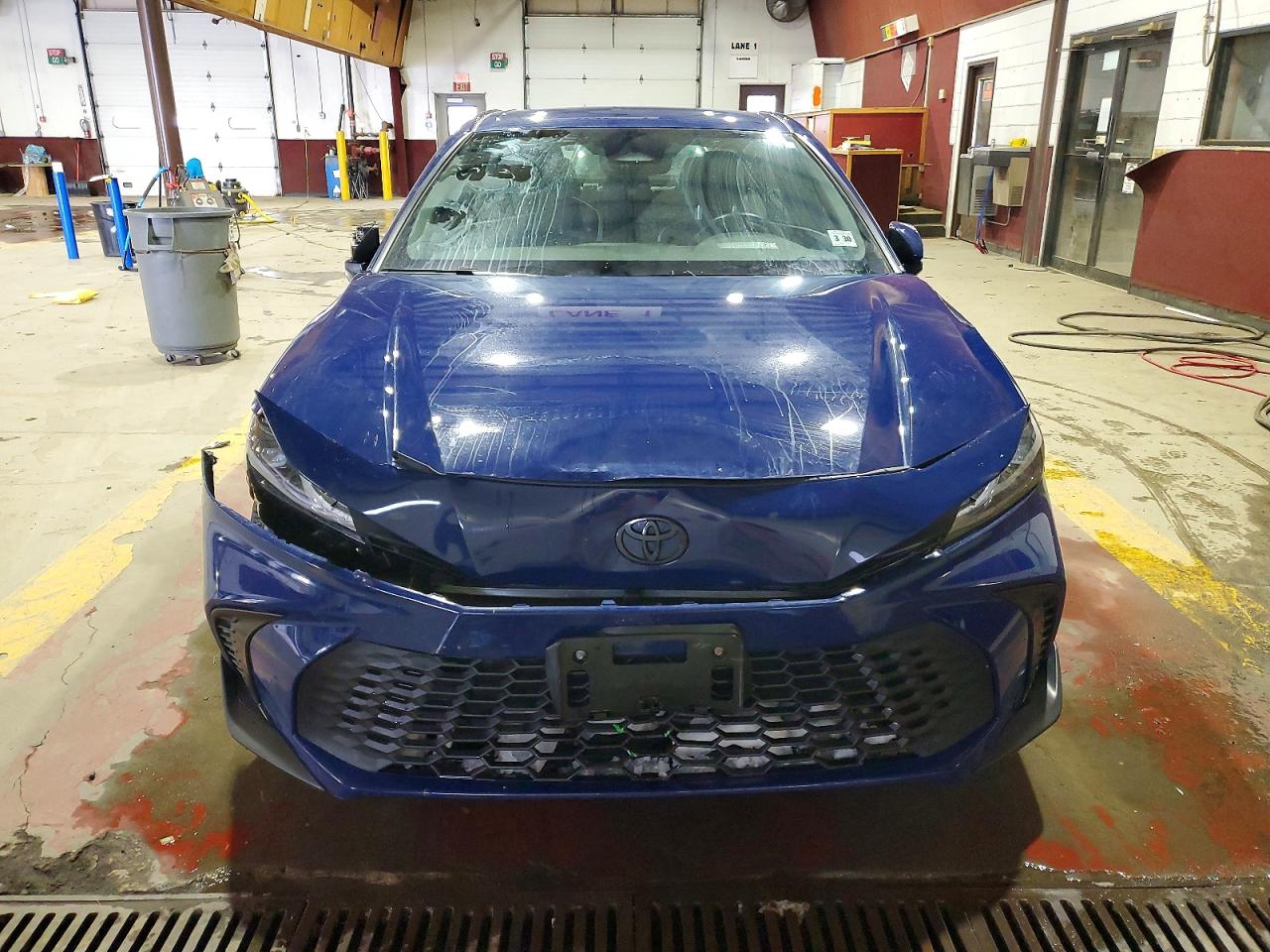 2025 TOYOTA CAMRY SE photo 5