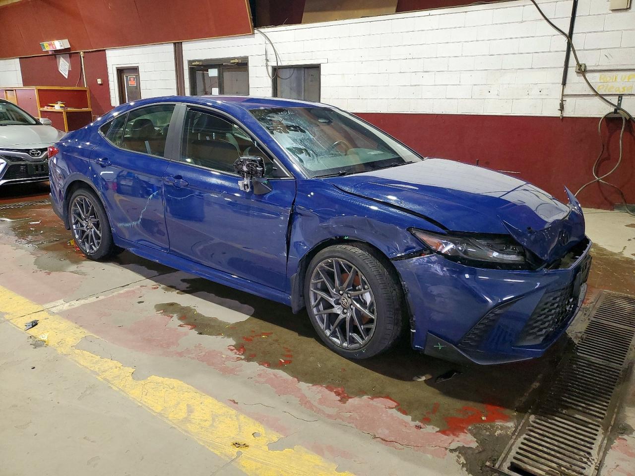 2025 TOYOTA CAMRY SE photo 4