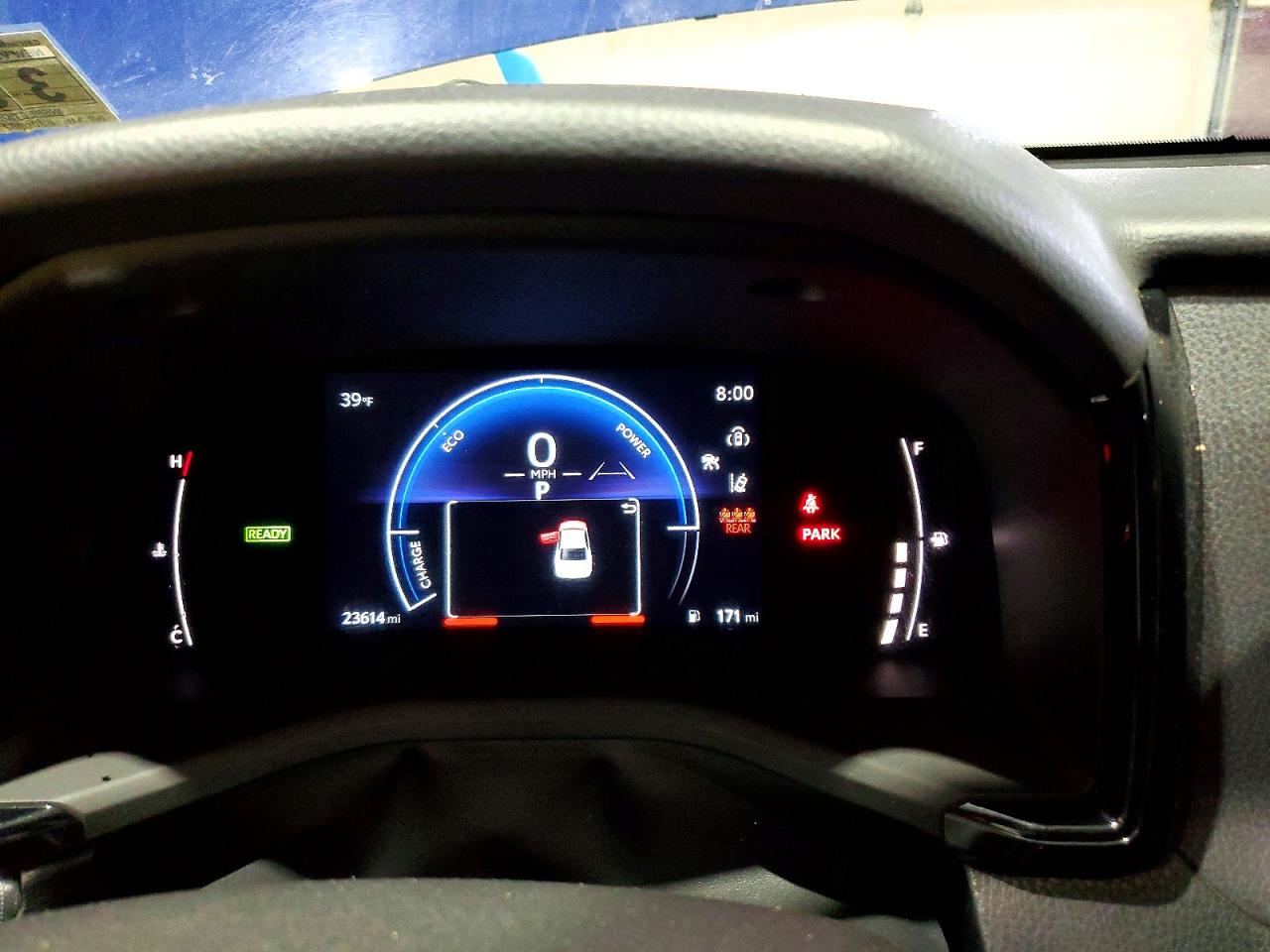 2025 TOYOTA CAMRY SE photo 9