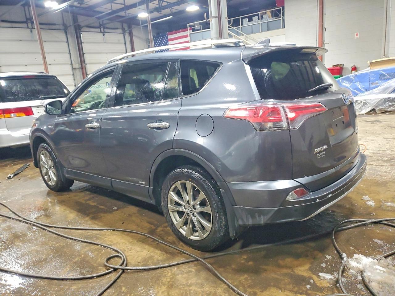2017 TOYOTA RAV4 HV LIMITED photo 2