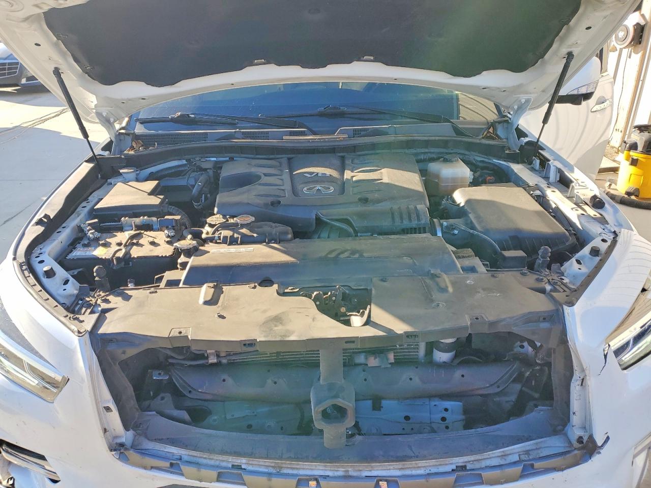 2021 INFINITI QX80 LUXE photo 34