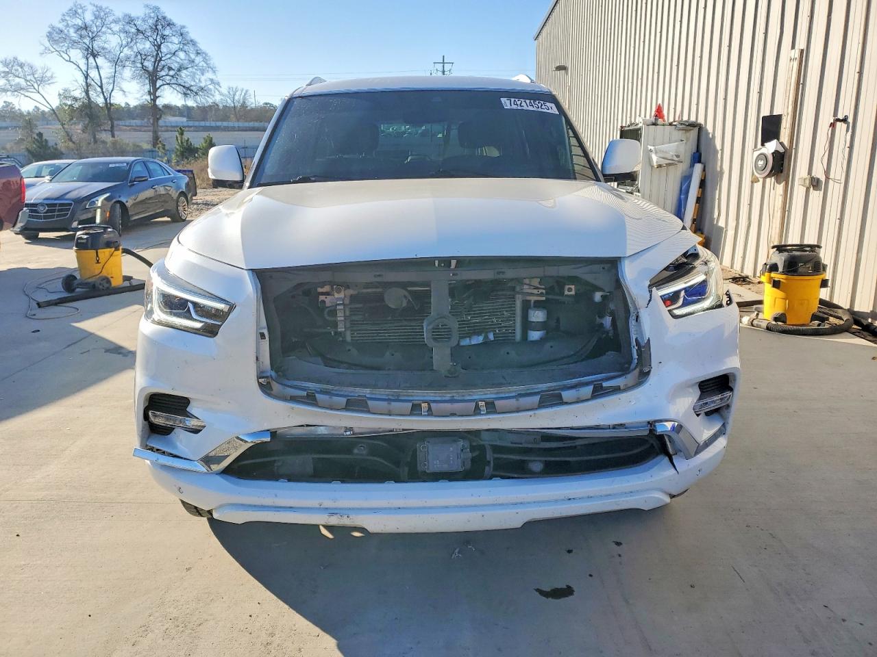 2021 INFINITI QX80 LUXE photo 13