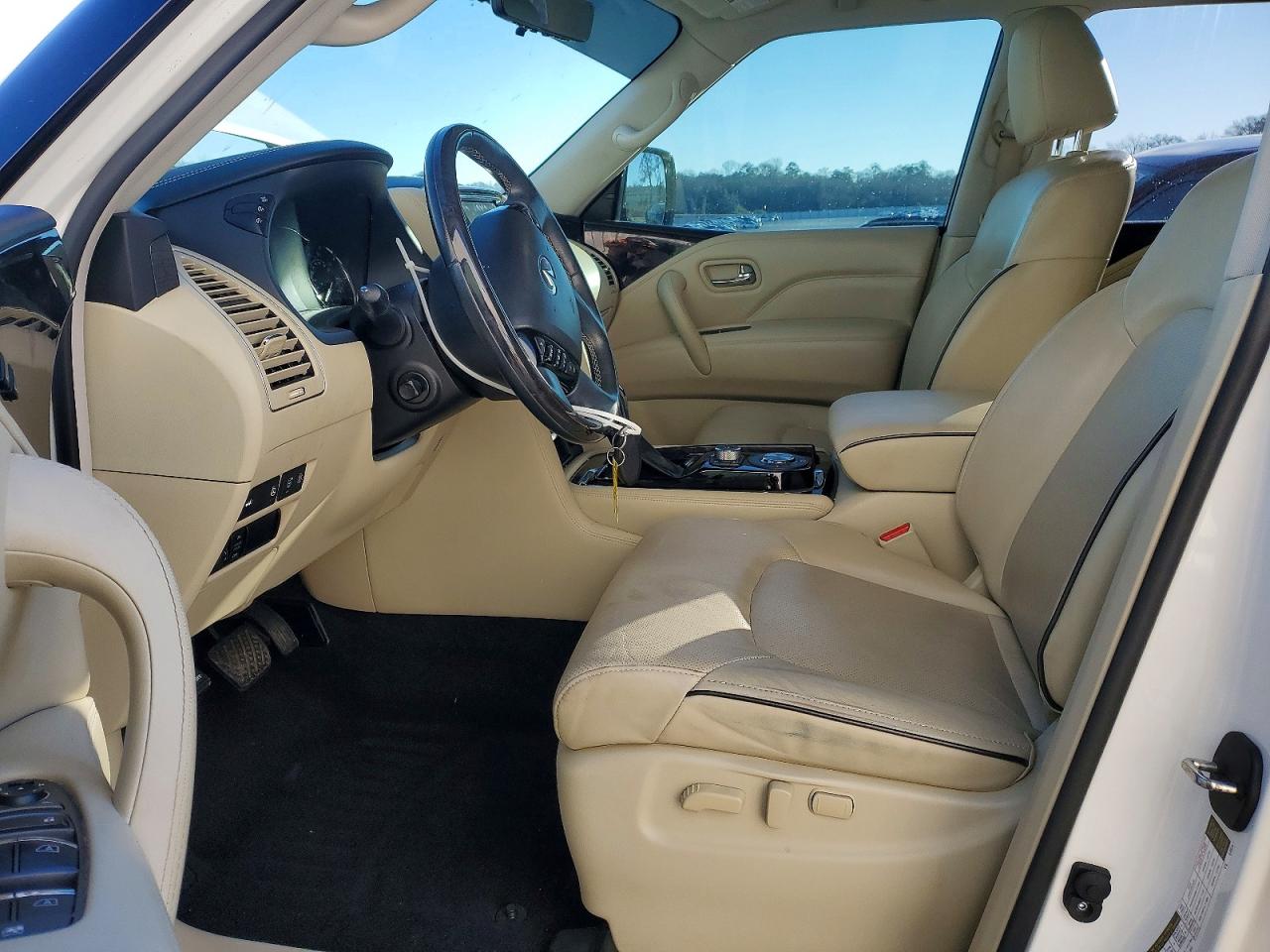 2021 INFINITI QX80 LUXE photo 19