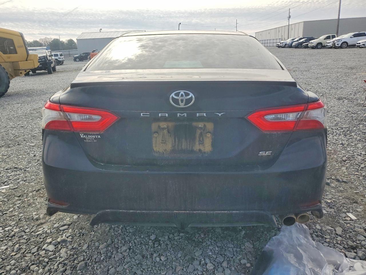 2018 TOYOTA CAMRY L photo 11