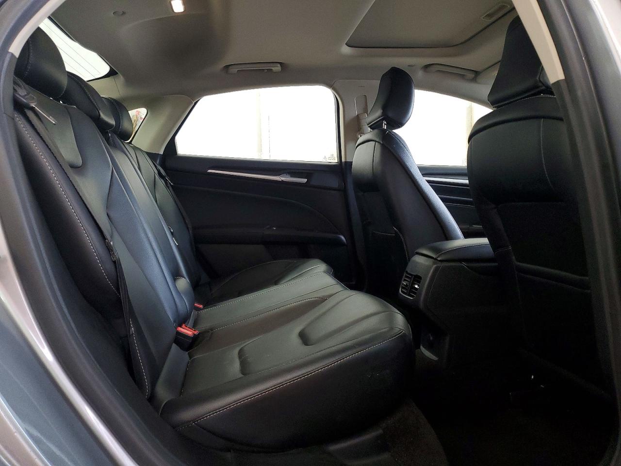 2020 FORD FUSION TITANIUM photo 10