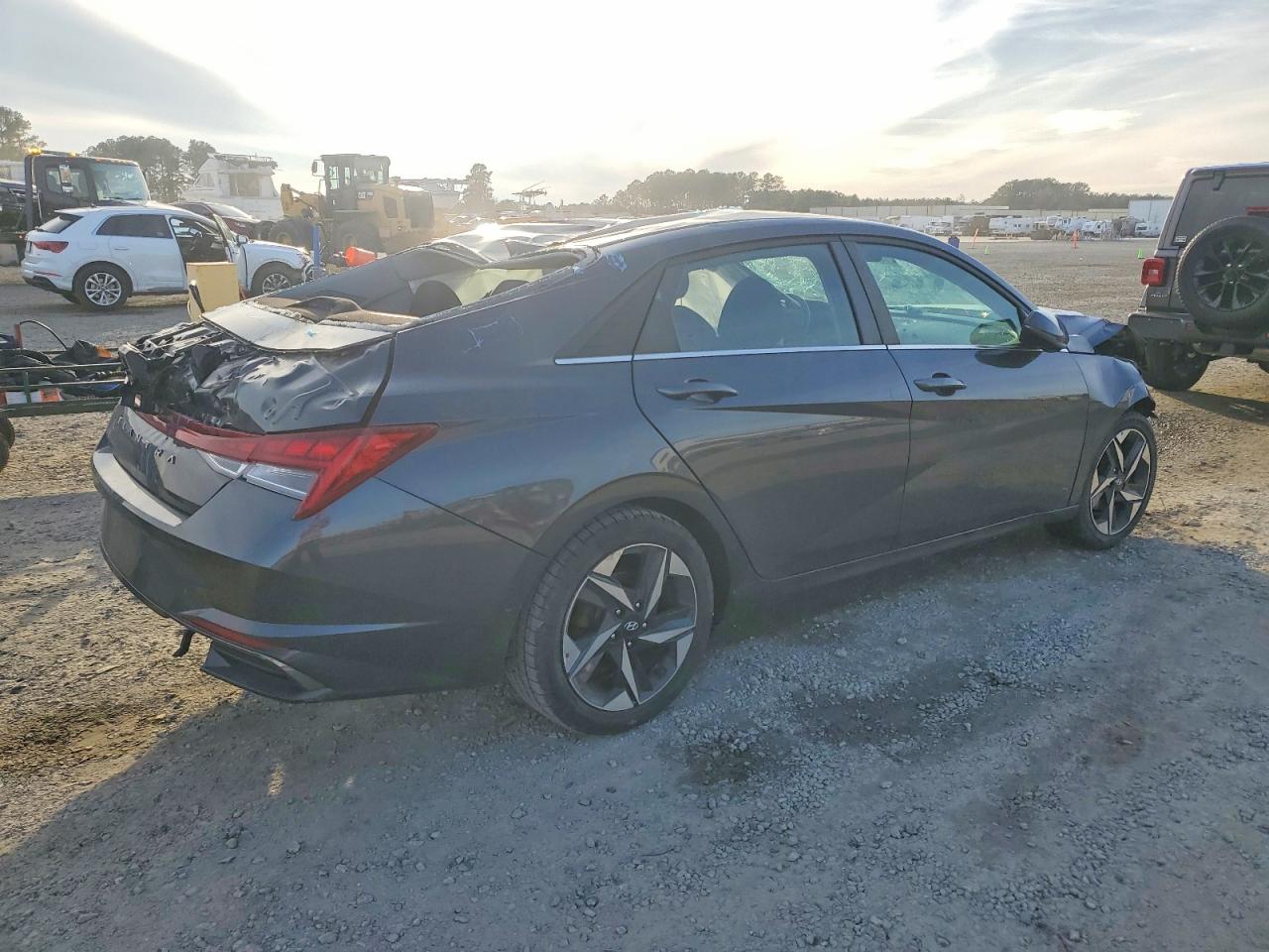 2021 HYUNDAI ELANTRA SEL photo 5