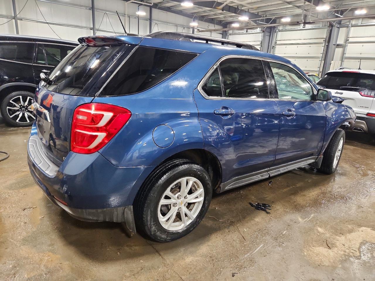 2017 CHEVROLET EQUINOX LT photo 5