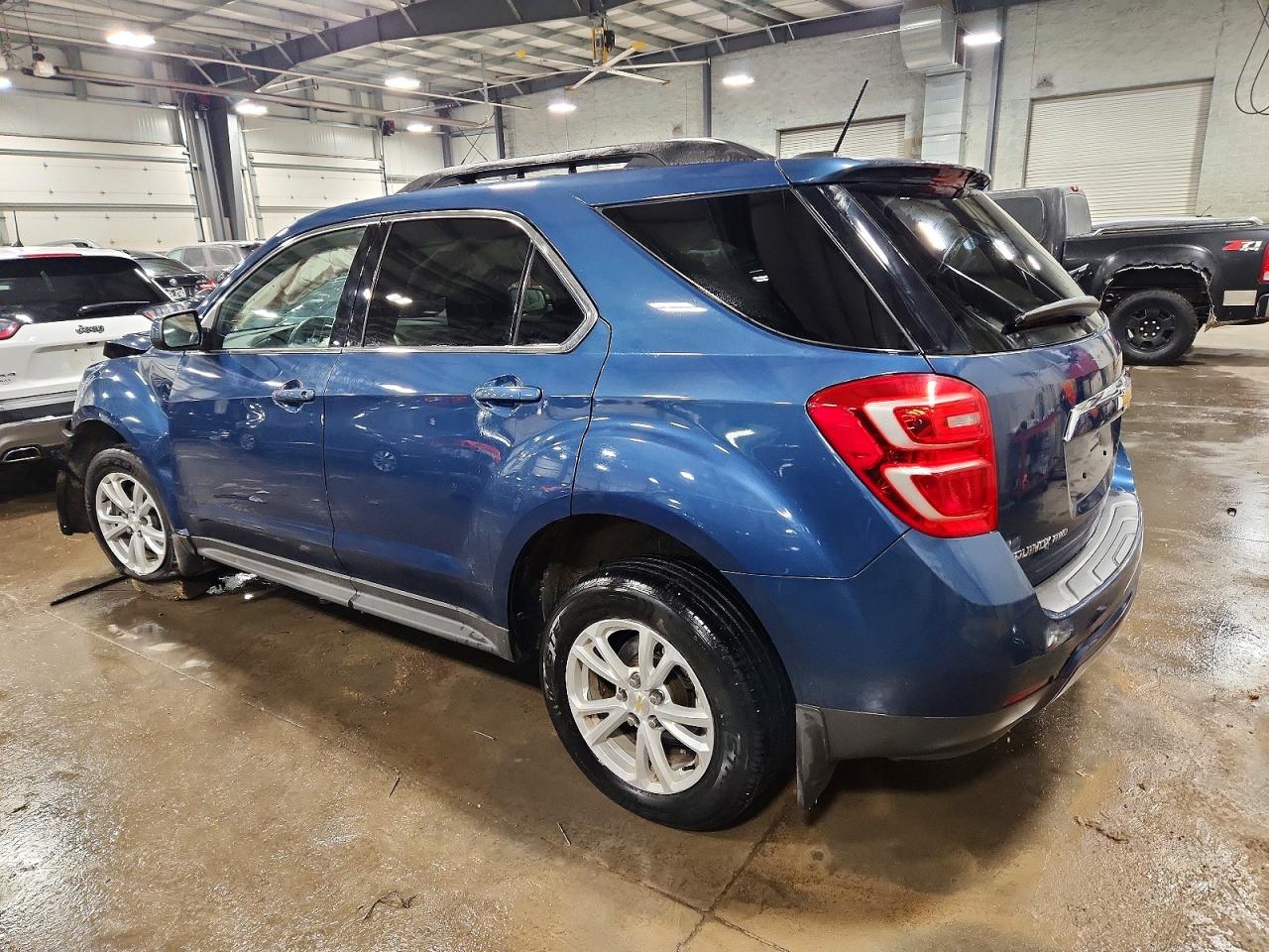 2017 CHEVROLET EQUINOX LT photo 3