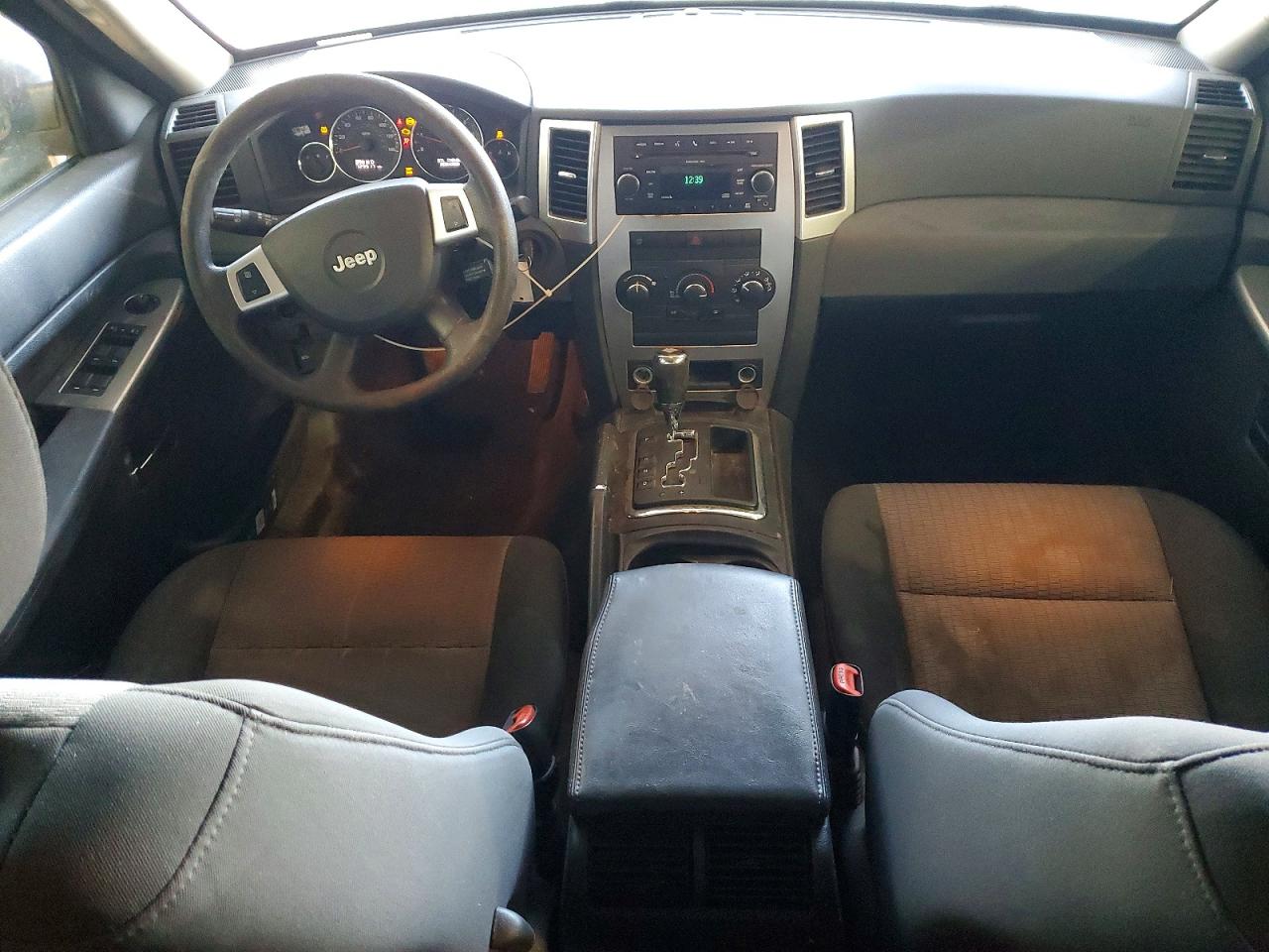 2010 JEEP GRAND CHEROKEE LAREDO photo 8