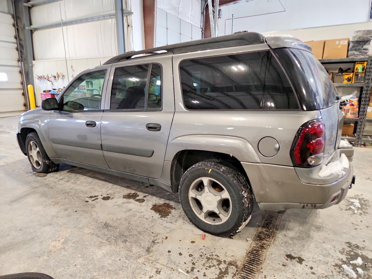 2005 CHEVROLET TRAILBLAZER EXT LS photo 3