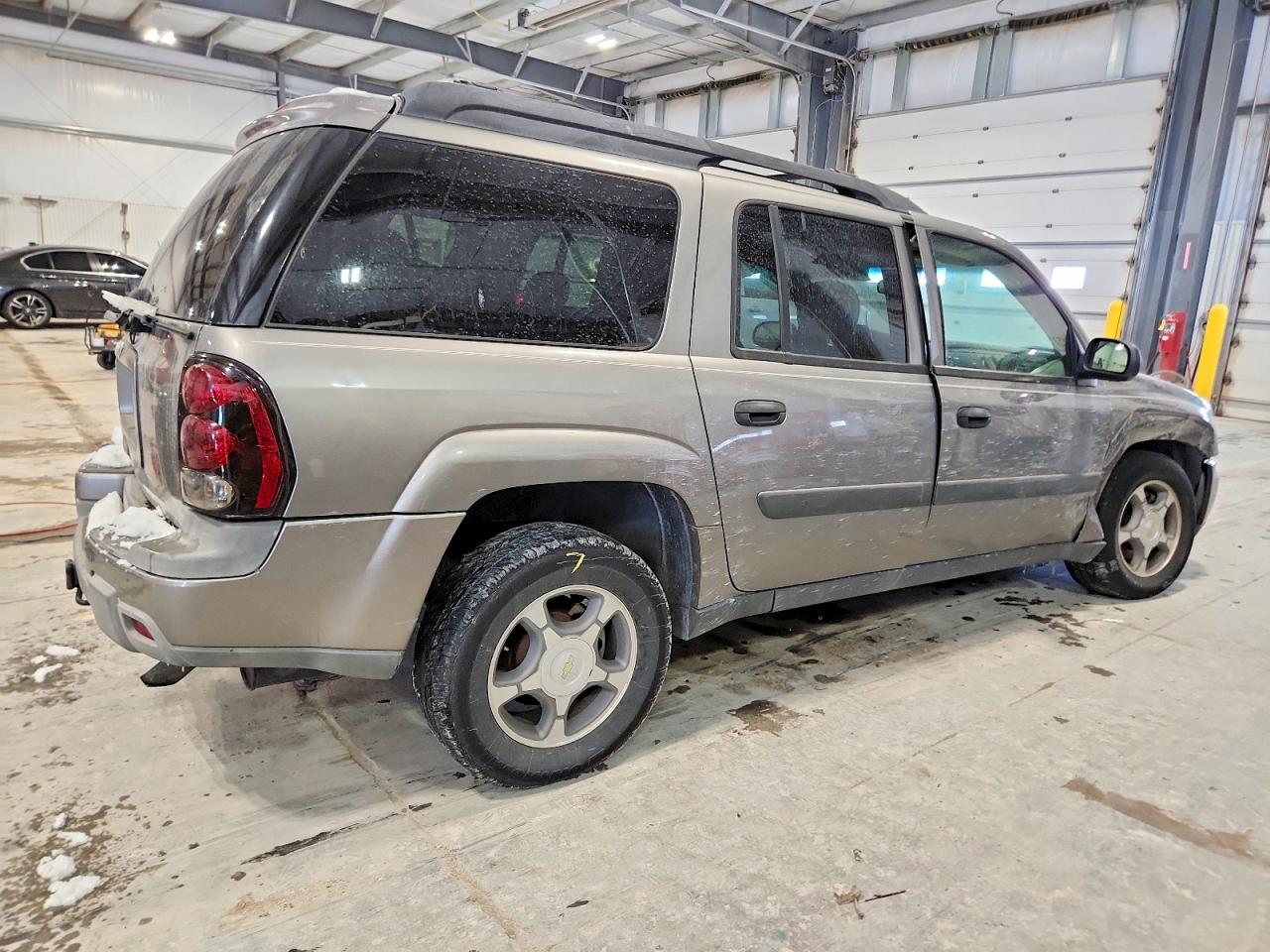 2005 CHEVROLET TRAILBLAZER EXT LS photo 5