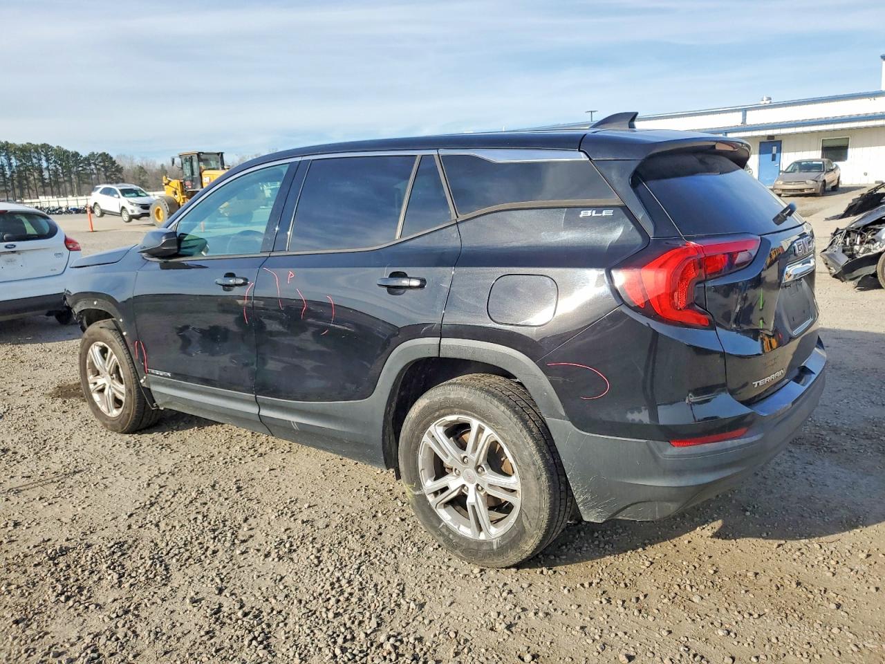 2019 GMC TERRAIN SLE photo 2