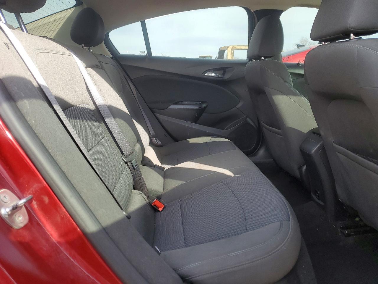 2017 CHEVROLET CRUZE LT photo 10