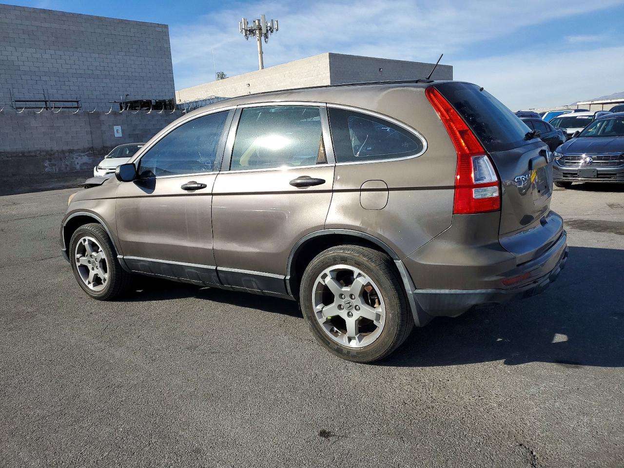 2010 HONDA CR-V LX photo 4