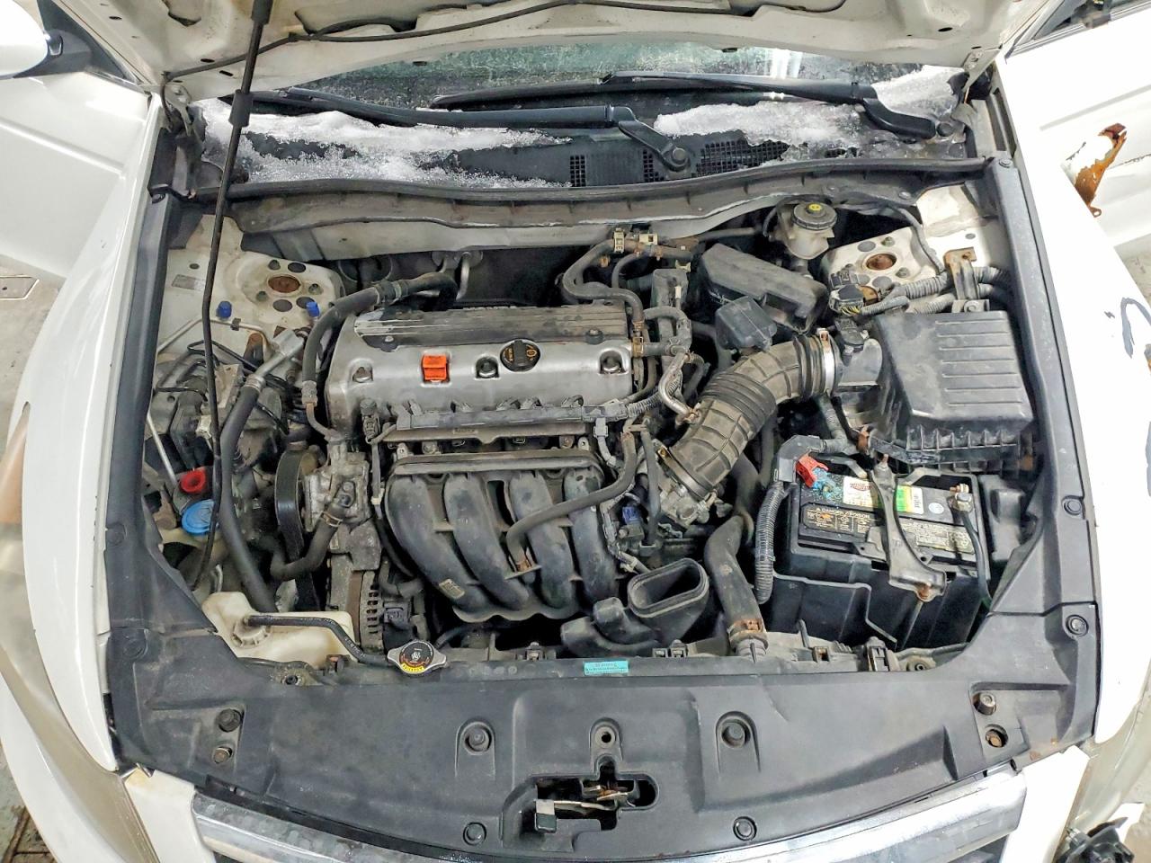 2011 HONDA ACCORD LX photo 31