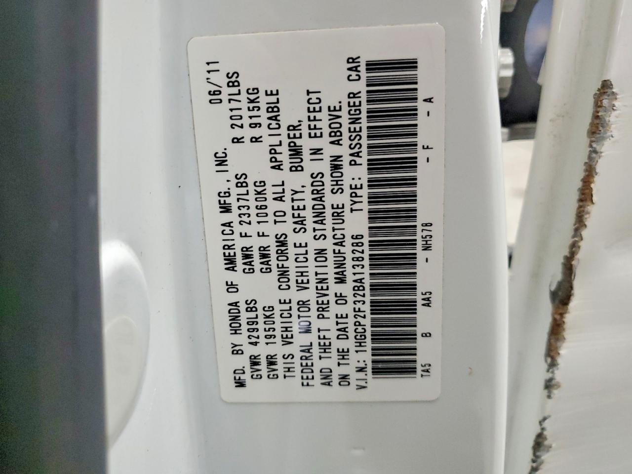 2011 HONDA ACCORD LX photo 34