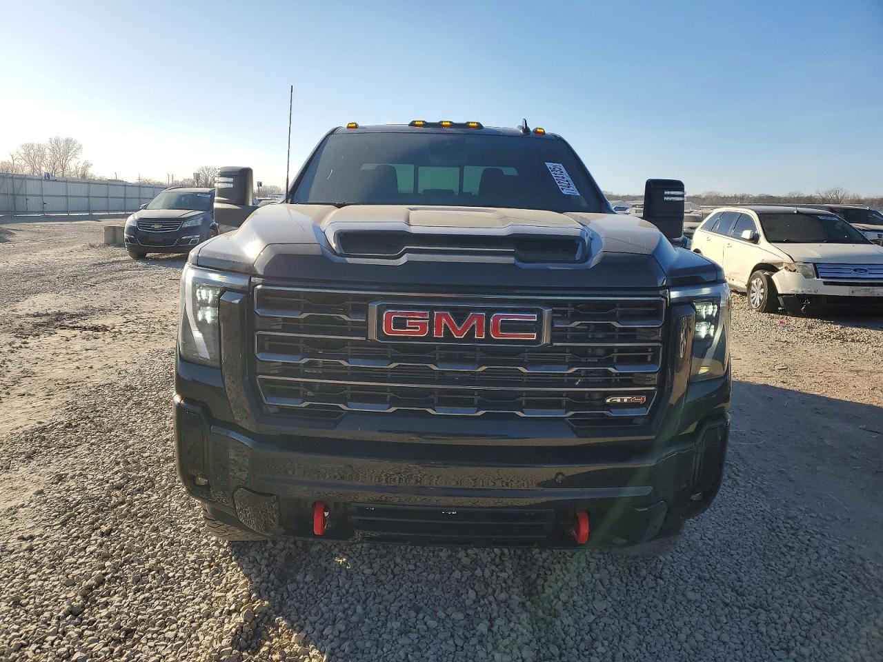 2025 GMC SIERRA K2500 AT4 photo 9