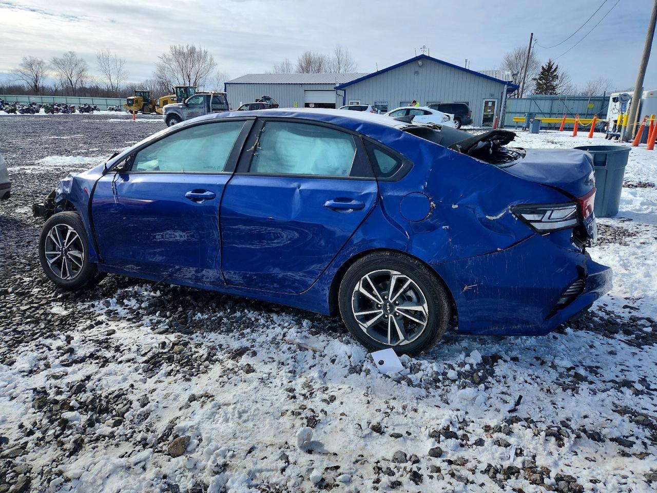 2023 KIA FORTE LXS photo 4