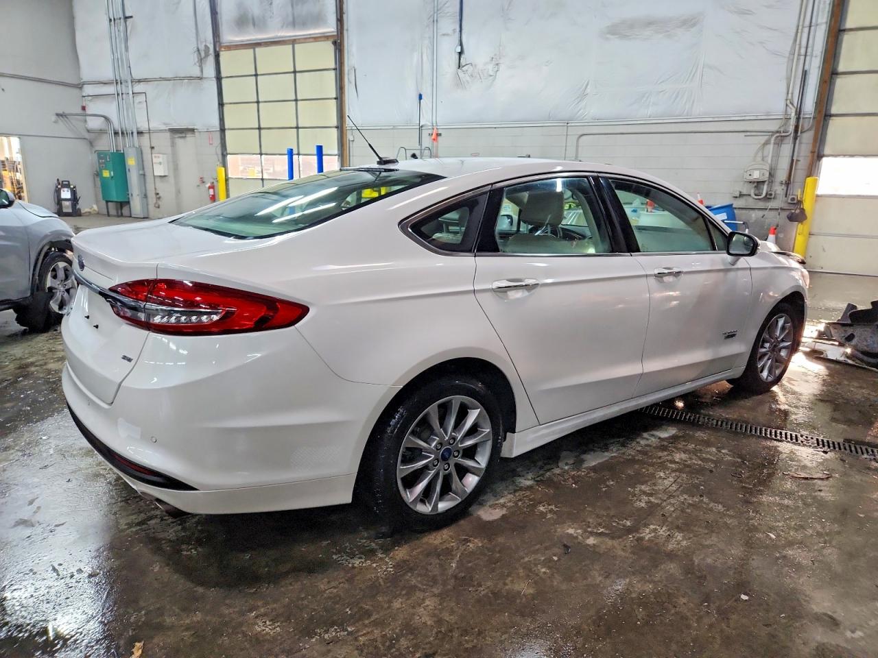 2018 FORD FUSION SE PHEV photo 7