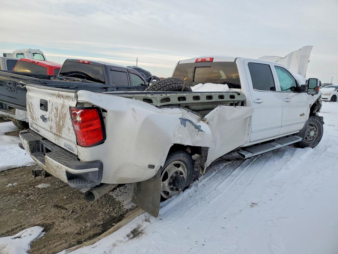 2019 CHEVROLET SILVERADO K3500 HIGH COUNTRY photo 3