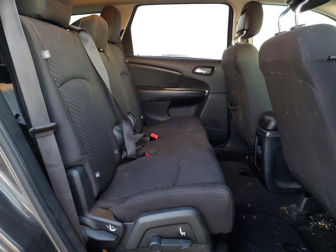 2018 DODGE JOURNEY SE photo 31