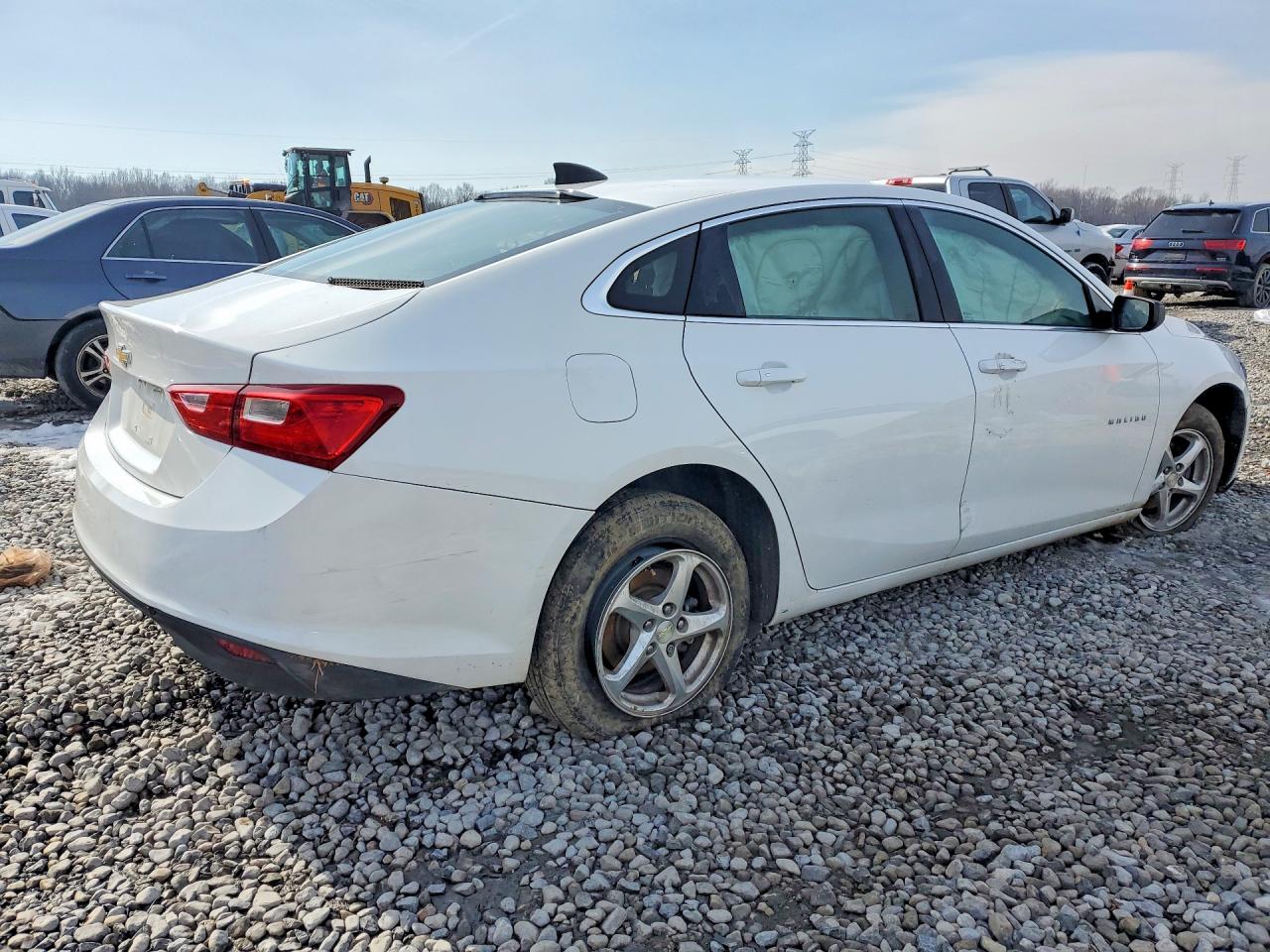 2018 CHEVROLET MALIBU LS photo 3