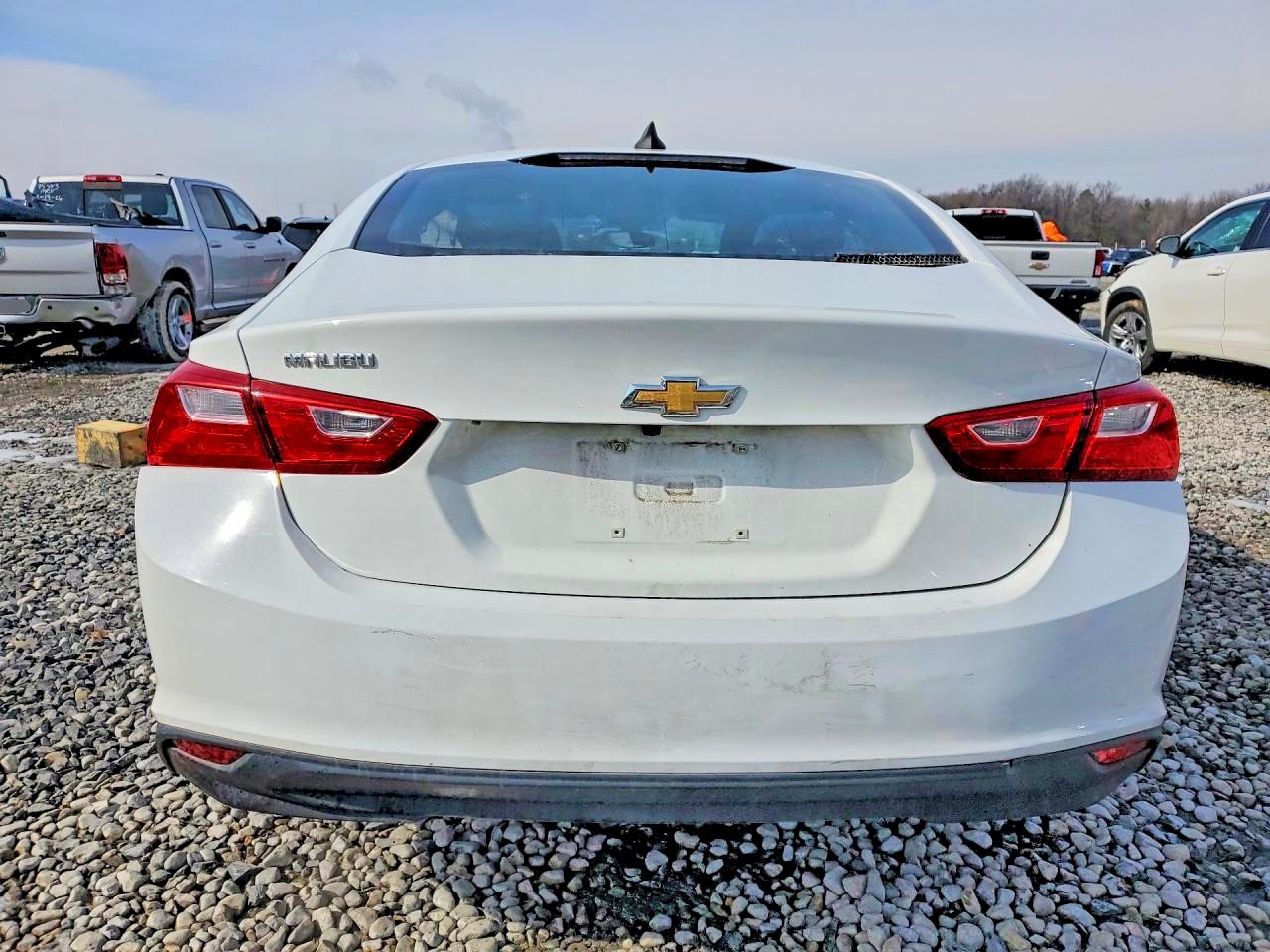 2018 CHEVROLET MALIBU LS photo 6