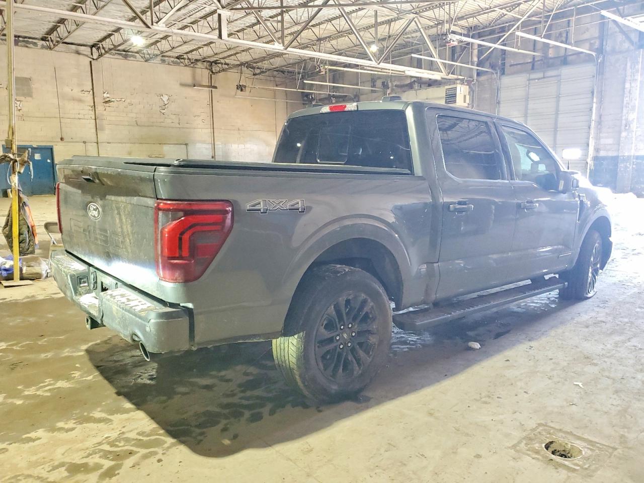 2025 FORD F150 LARIAT photo 3