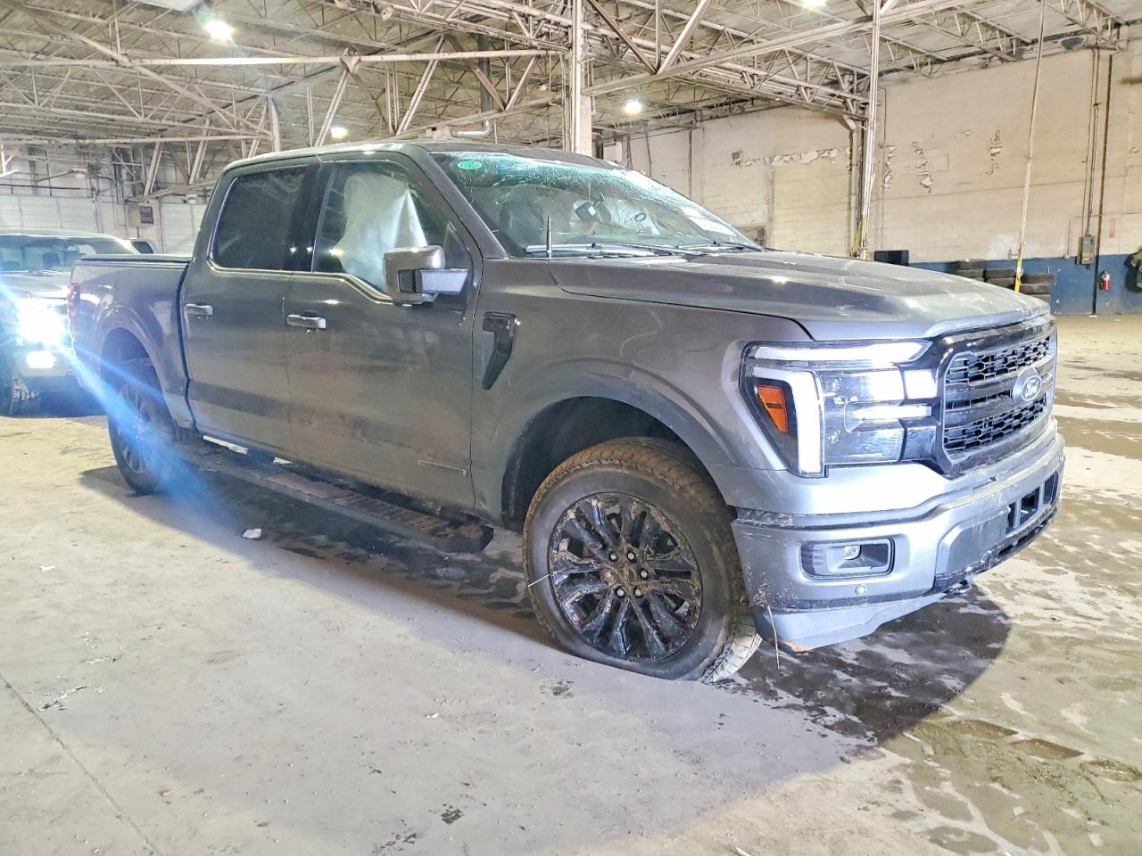 2025 FORD F150 LARIAT photo 4