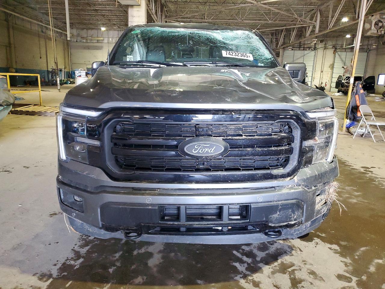 2025 FORD F150 LARIAT photo 5