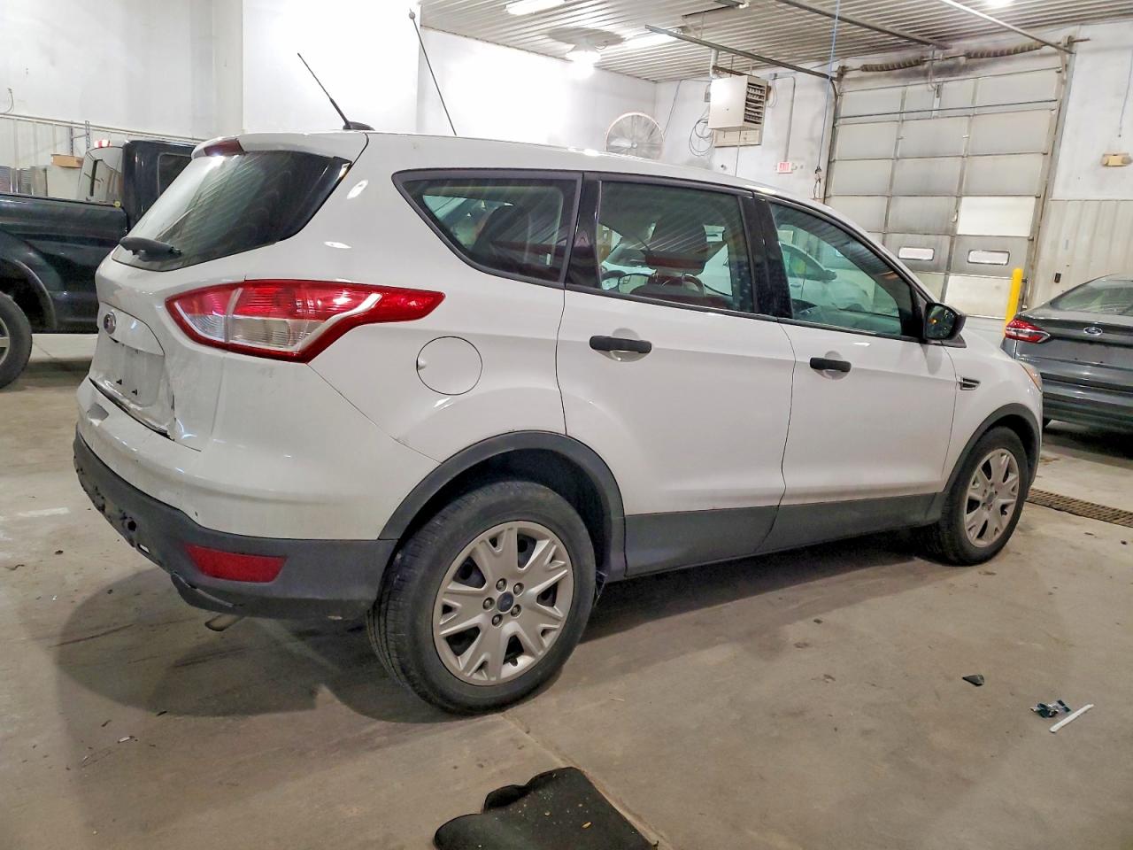 2014 FORD ESCAPE S photo 5