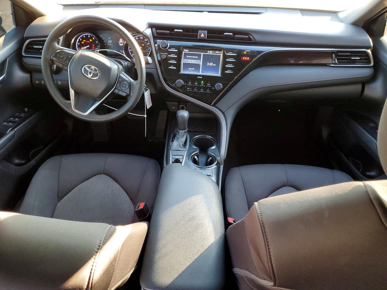 2020 TOYOTA CAMRY LE photo 15