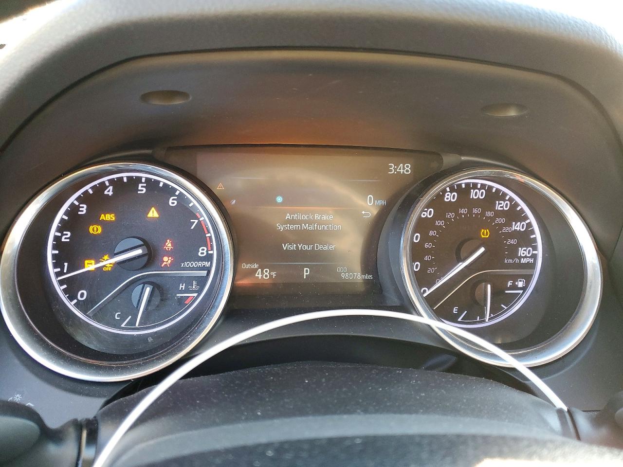2020 TOYOTA CAMRY LE photo 17