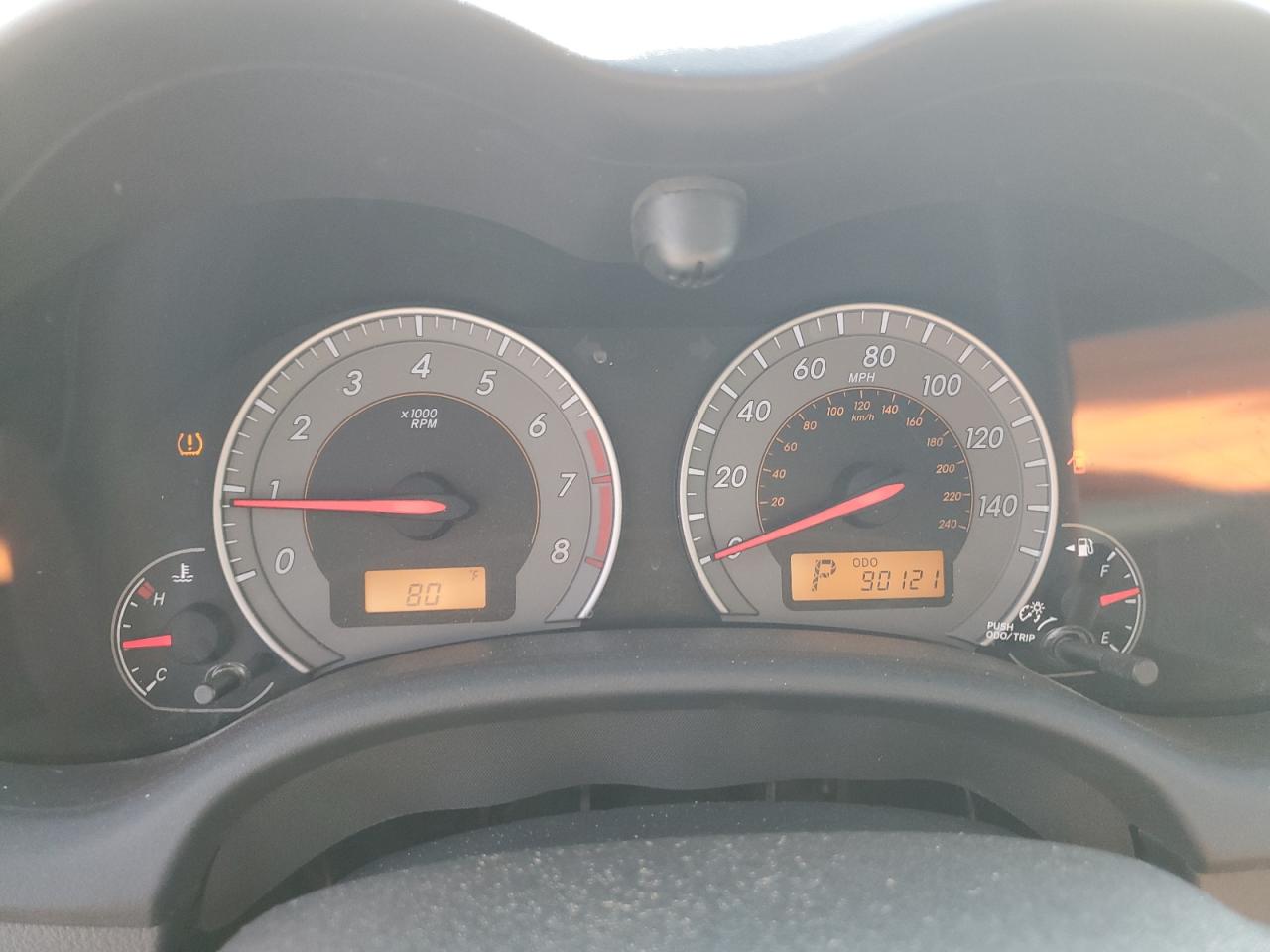 2010 TOYOTA COROLLA photo 9