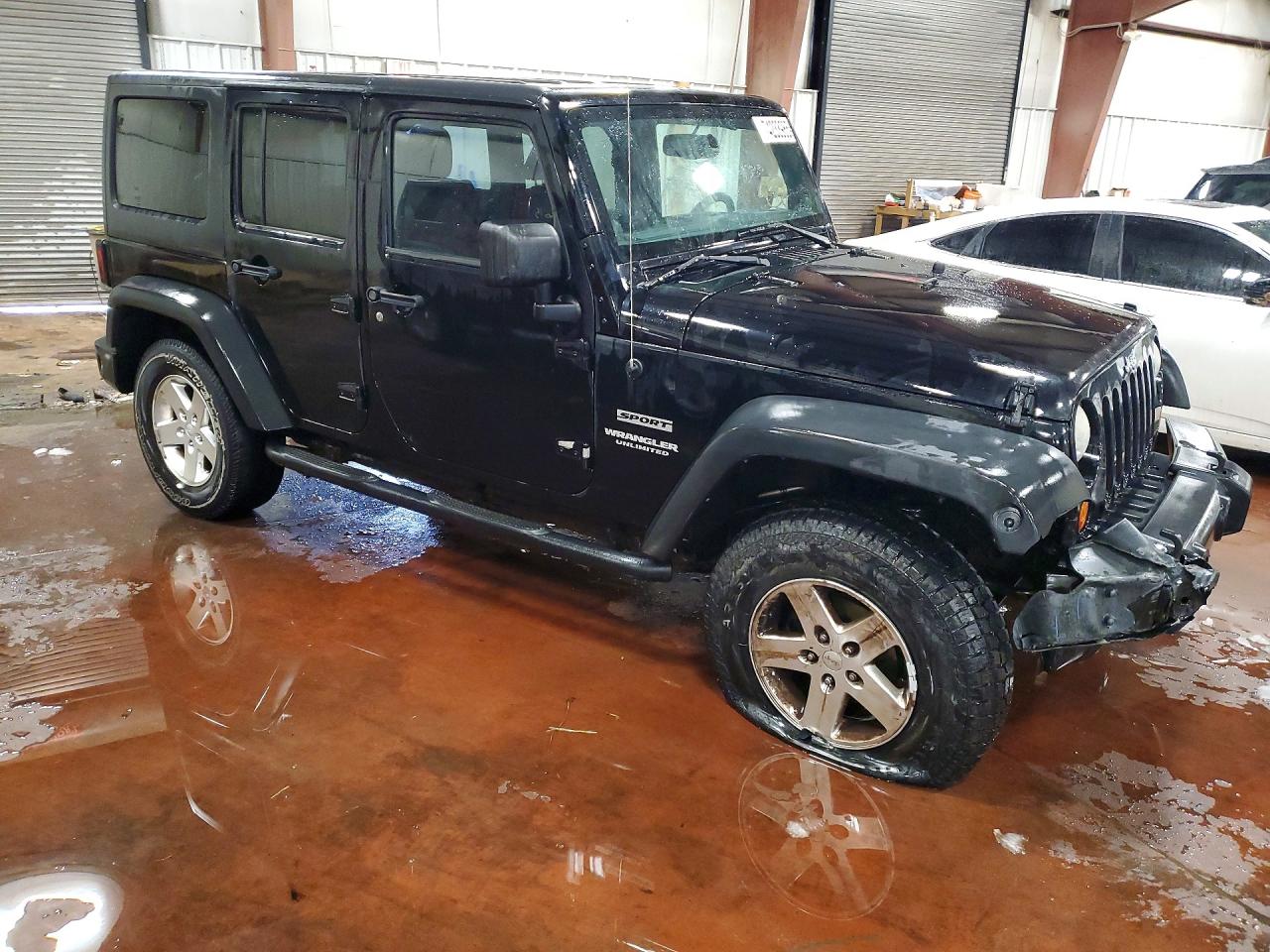 2013 JEEP WRANGLER UNLIMITED SPORT photo 10